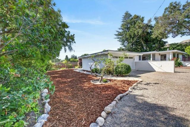 12 Merrill Way, Carmel Valley, CA 93924