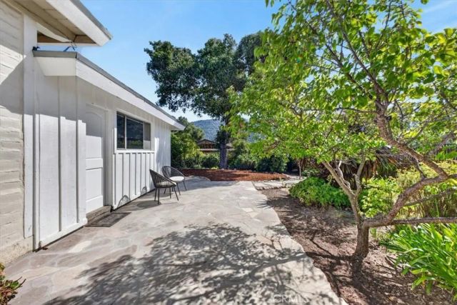 12 Merrill Way, Carmel Valley, CA 93924