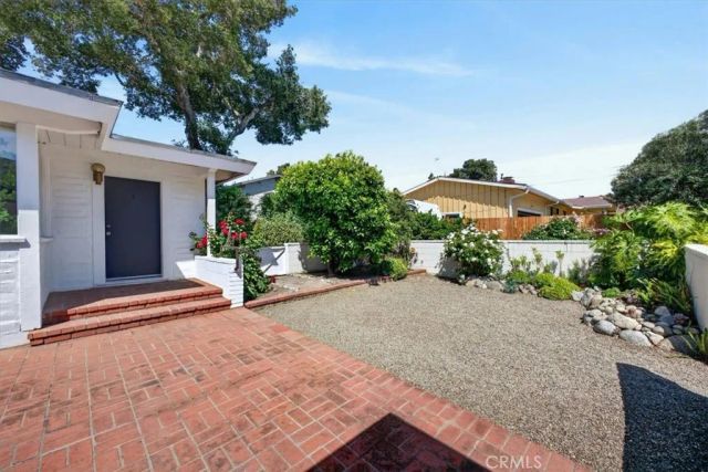 12 Merrill Way, Carmel Valley, CA 93924