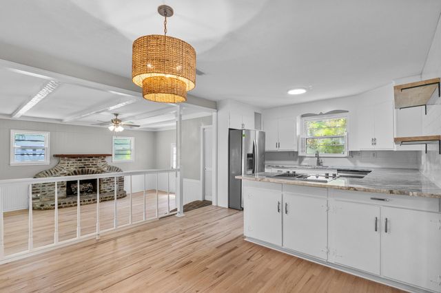 1531 Woodcrest Avenue, Charleston, SC 29407