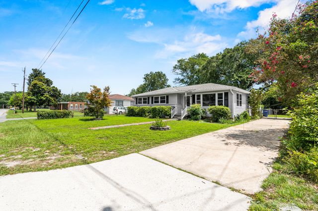1531 Woodcrest Avenue, Charleston, SC 29407