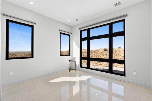 5617 Barranca Overlook Place NE, Rio Rancho, NM 87144