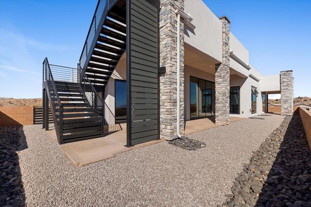 5617 Barranca Overlook Place NE, Rio Rancho, NM 87144