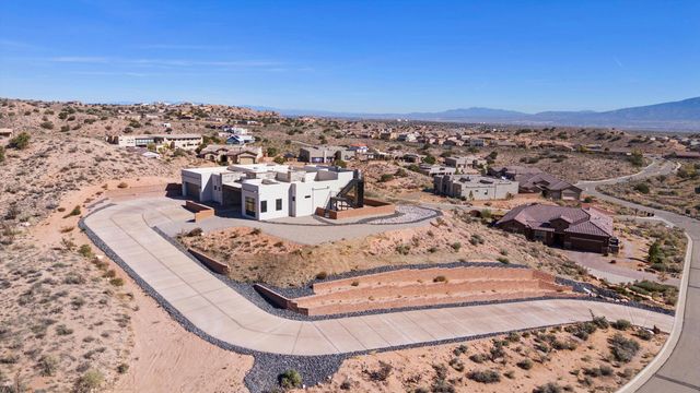 5617 Barranca Overlook Place NE, Rio Rancho, NM 87144