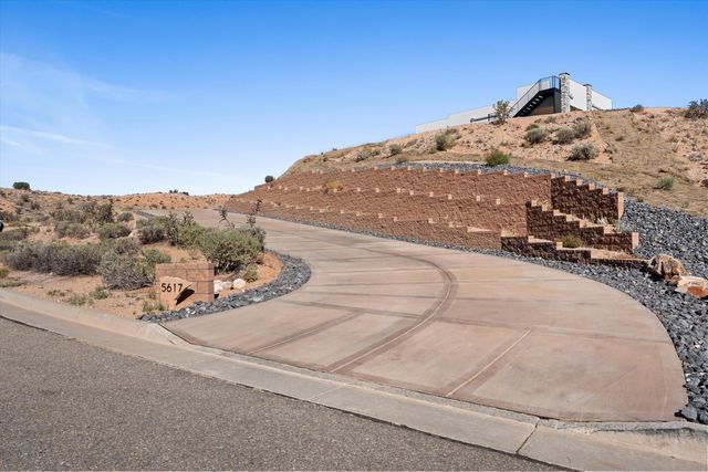 5617 Barranca Overlook Place NE, Rio Rancho, NM 87144