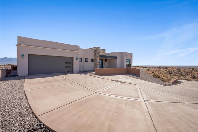 5617 Barranca Overlook Place NE, Rio Rancho, NM 87144