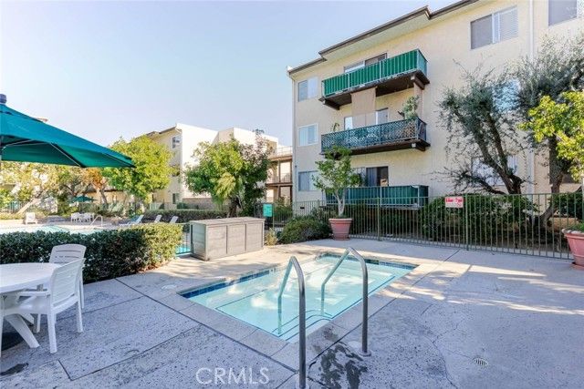 5460 White Oak Avenue C325, Encino (los Angeles), CA 91316