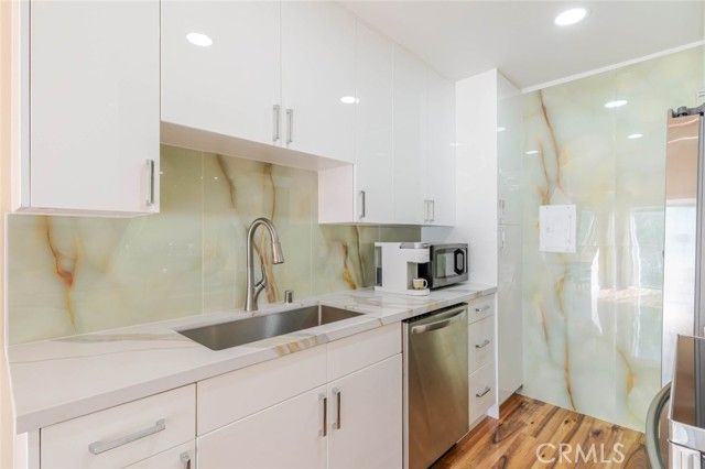 5460 White Oak Avenue C325, Encino (los Angeles), CA 91316