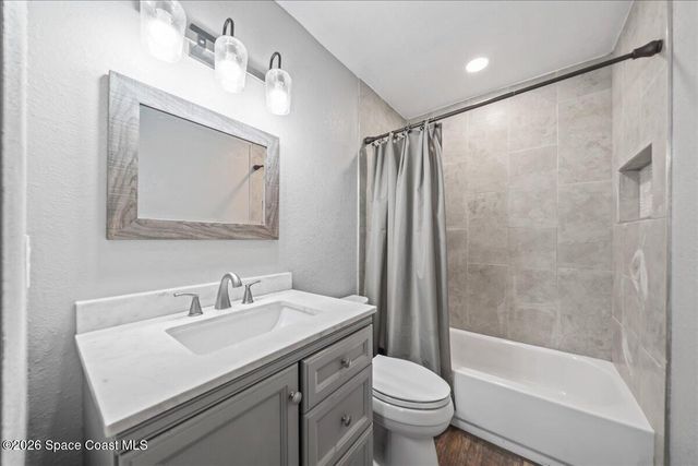 697 Hamm Street NW, Palm Bay, FL 32907