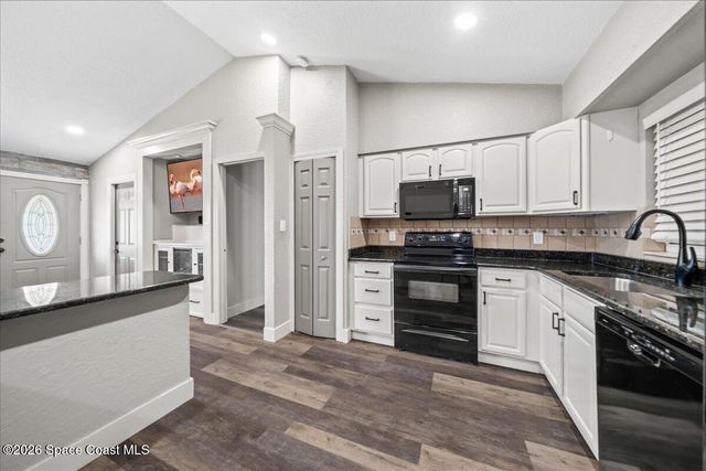 697 Hamm Street NW, Palm Bay, FL 32907