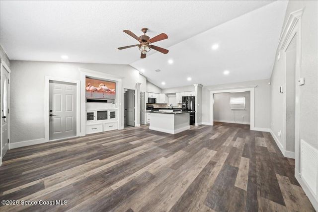 697 Hamm Street NW, Palm Bay, FL 32907