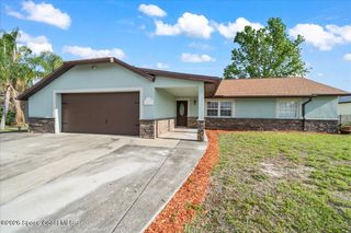 697 Hamm Street NW, Palm Bay, FL 32907