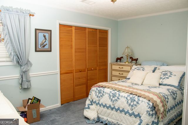 614 N Victory Drive, Lyons, GA 30436