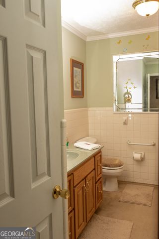 614 N Victory Drive, Lyons, GA 30436