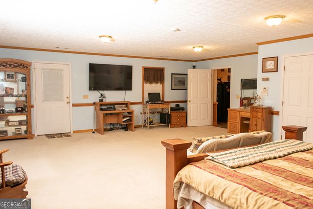 614 N Victory Drive, Lyons, GA 30436