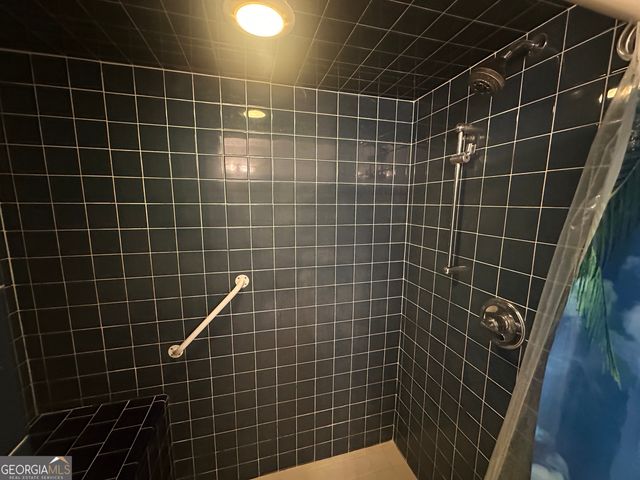 614 N Victory Drive, Lyons, GA 30436
