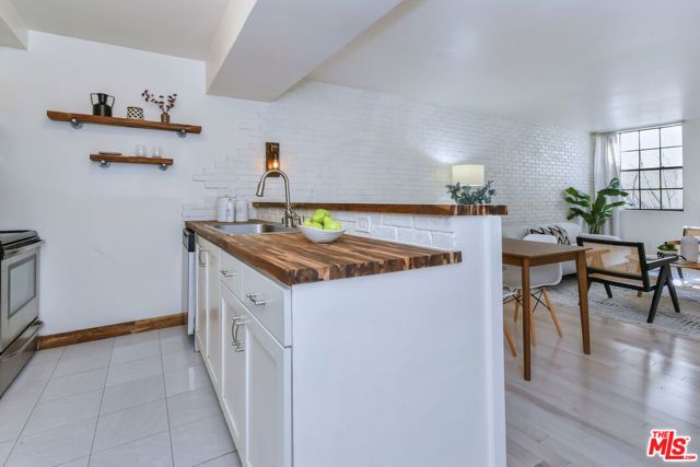 750 N Kings Road 217, West Hollywood, CA 90069