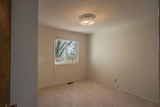 175 Hillcrest Street, Ashland, OR 97520