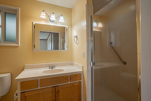 175 Hillcrest Street, Ashland, OR 97520