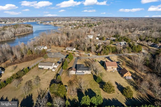 231 DERBY LN, Louisa, VA 23093