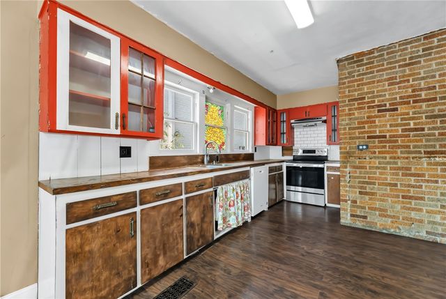 800 South Ennis Street, Bryan, TX 77803