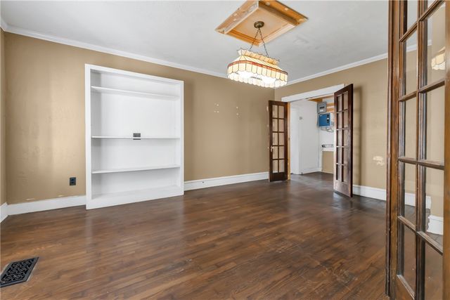 800 South Ennis Street, Bryan, TX 77803