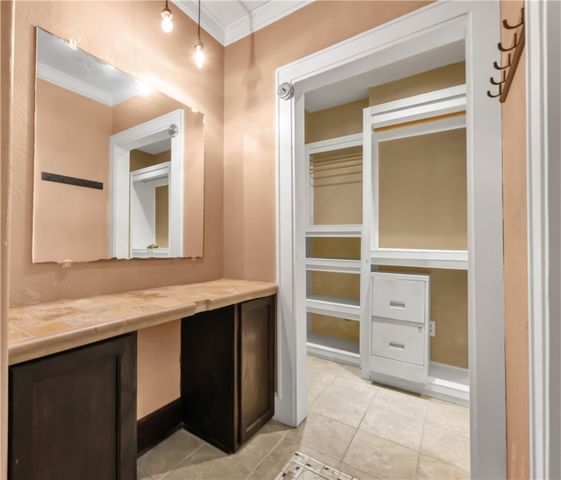 800 South Ennis Street, Bryan, TX 77803