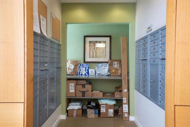 16 Miner St 306, Boston, MA 02215