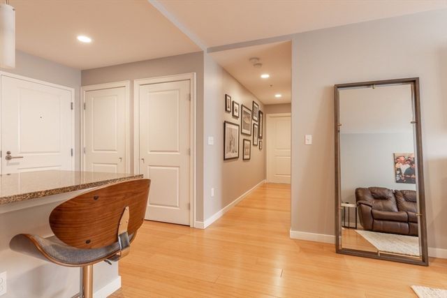 16 Miner St 306, Boston, MA 02215