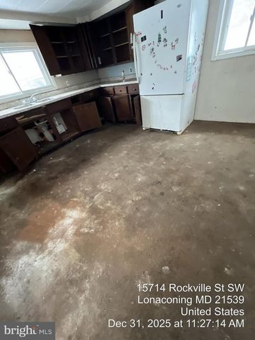 15718 ROCKVILLE ST SW, Lonaconing, MD 21539
