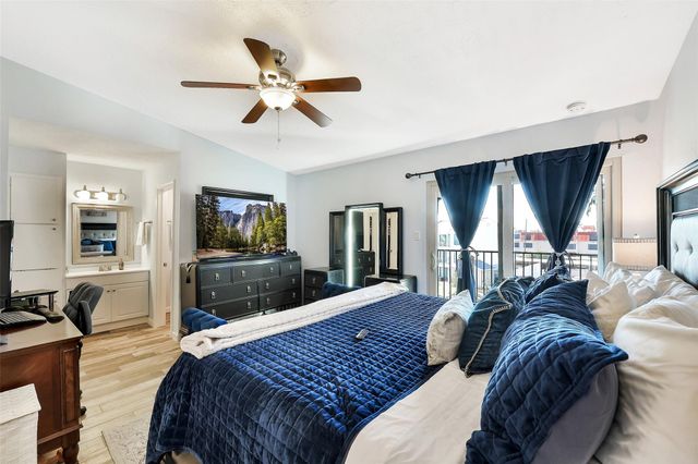 4011 Nasa Rd 1 Parkway 512, El Lago, TX 77586