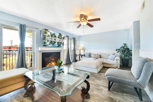 4011 Nasa Rd 1 Parkway 512, El Lago, TX 77586