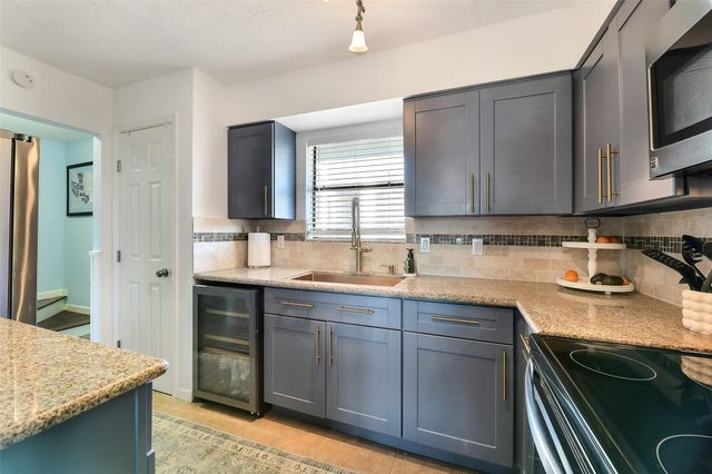 4011 Nasa Rd 1 Parkway 512, El Lago, TX 77586