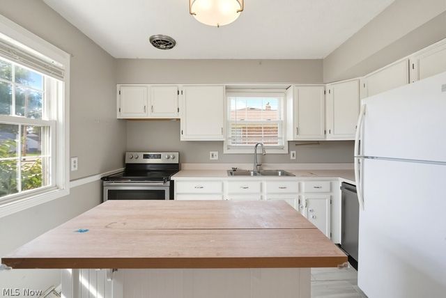 18210 Holland Road, Brook Park, OH 44142