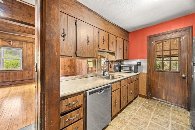 1080 Locust, Raynham, MA 02767