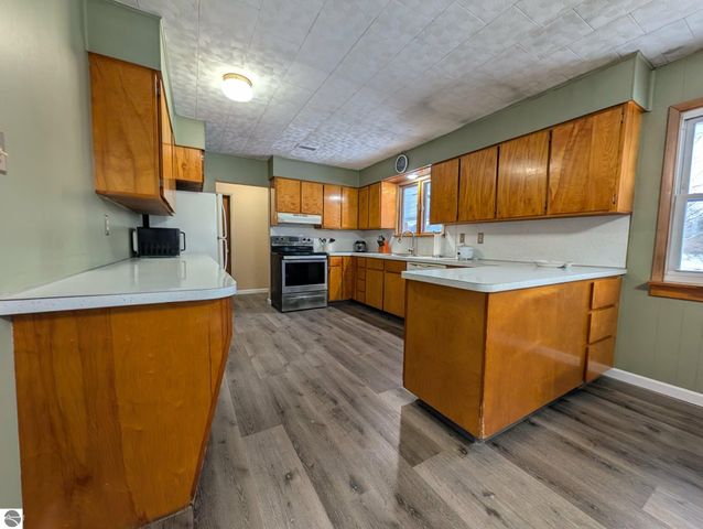 17527 110th Avenue, Evart, MI 49631