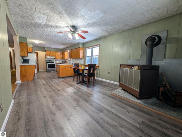 17527 110th Avenue, Evart, MI 49631