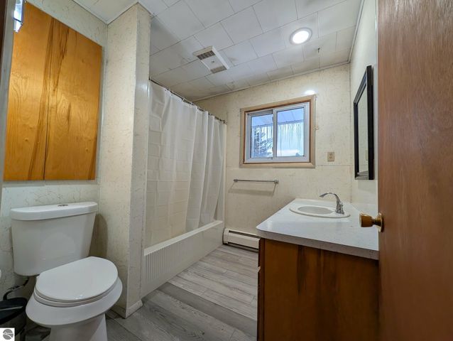 17527 110th Avenue, Evart, MI 49631