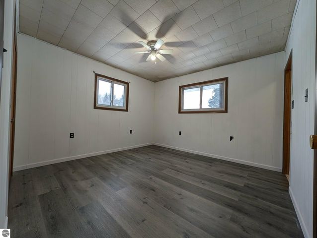 17527 110th Avenue, Evart, MI 49631