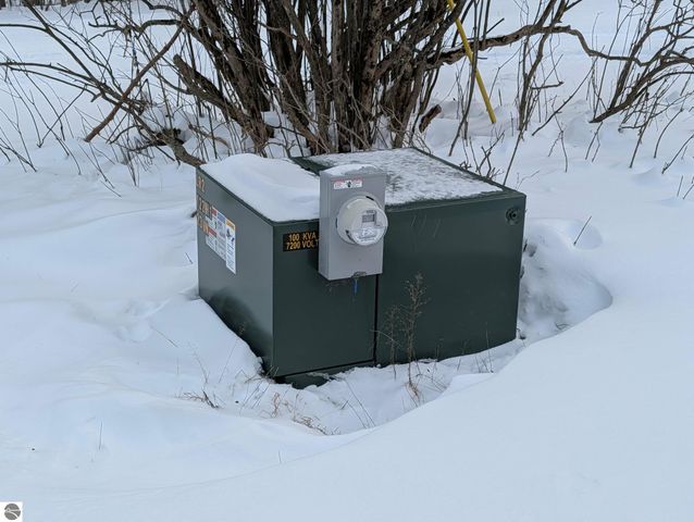 17527 110th Avenue, Evart, MI 49631