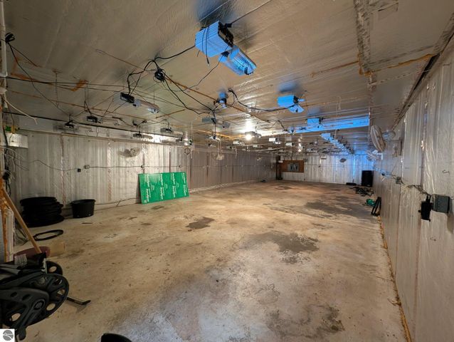 17527 110th Avenue, Evart, MI 49631