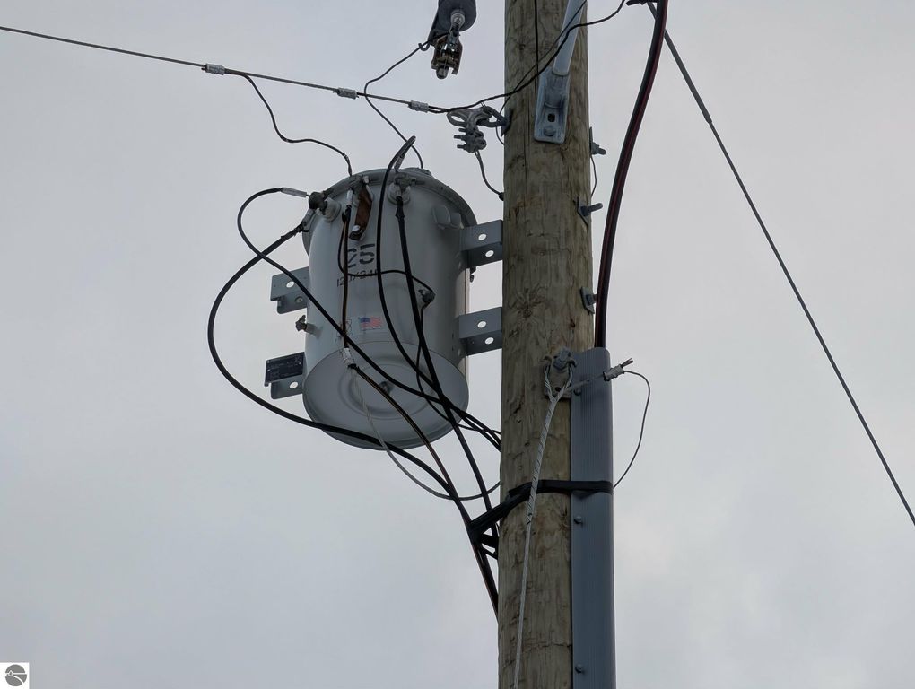 Image 29 of property listing at 17527 110th Avenue, Evart, MI 49631