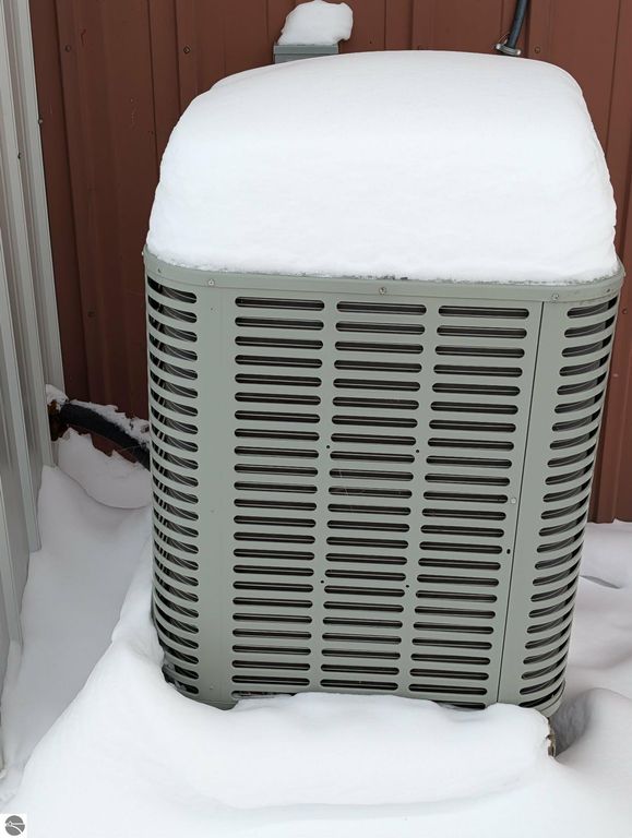 Image 32 of property listing at 17527 110th Avenue, Evart, MI 49631