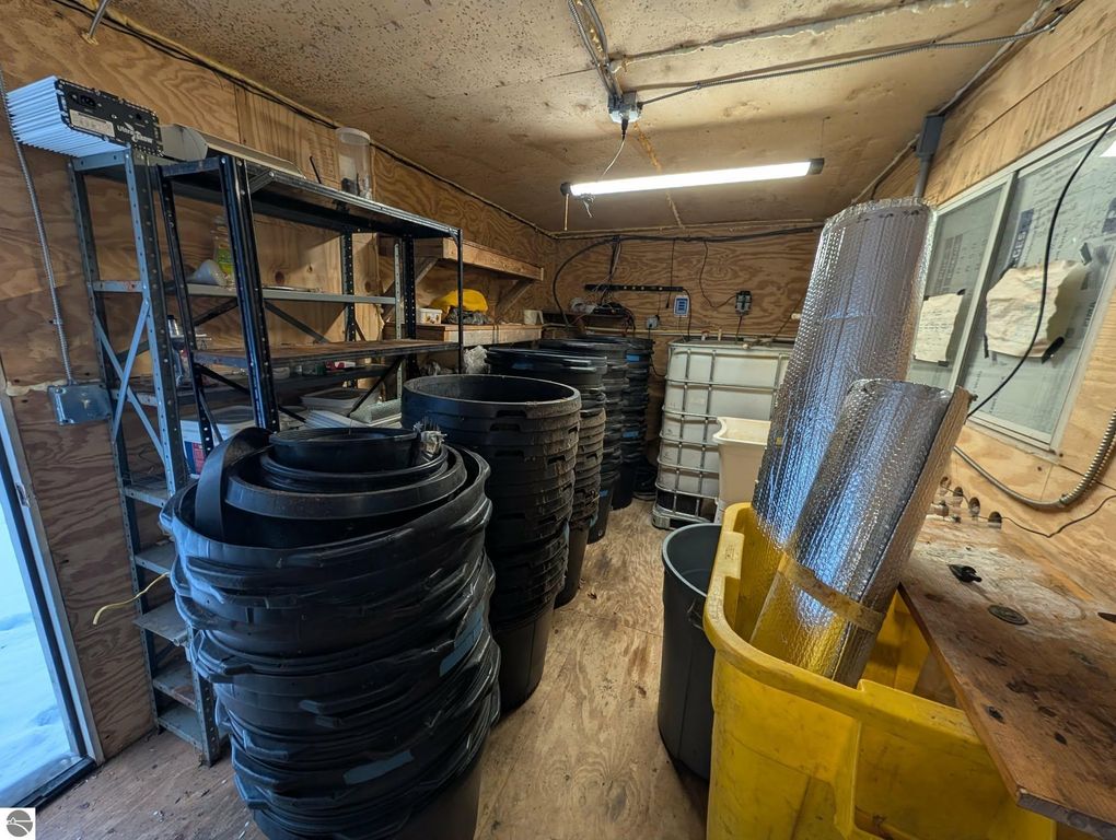 Image 33 of property listing at 17527 110th Avenue, Evart, MI 49631