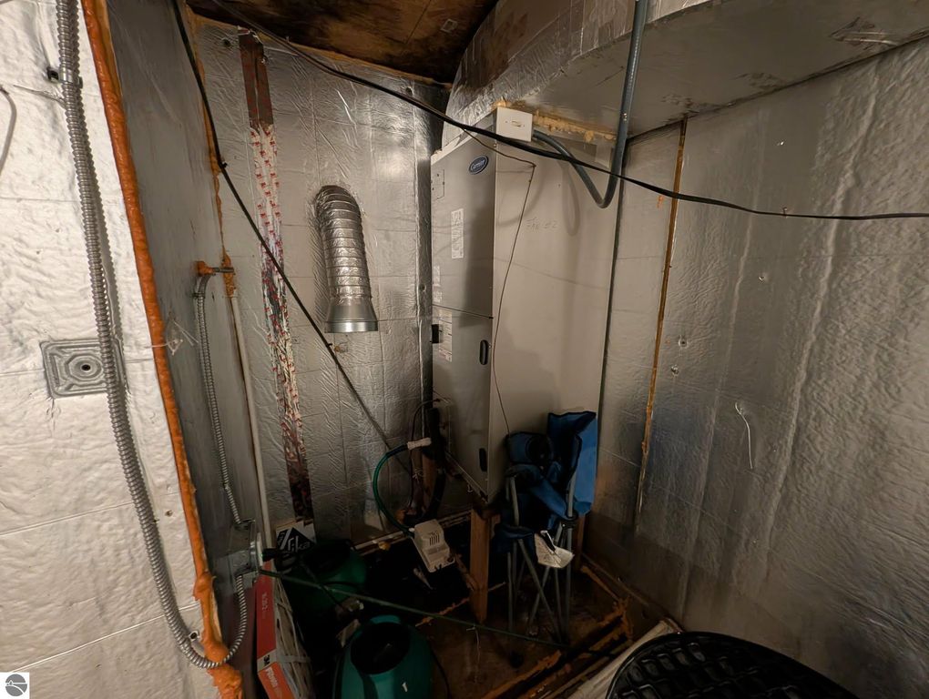 Image 37 of property listing at 17527 110th Avenue, Evart, MI 49631