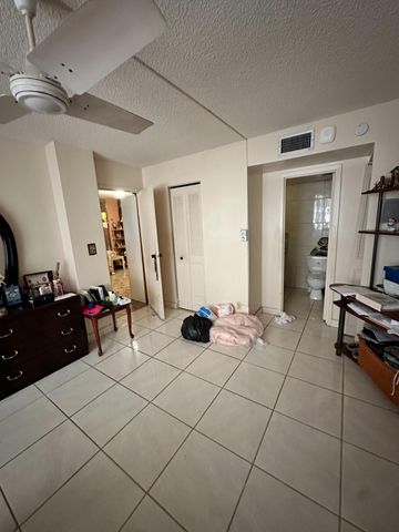 4850 NW 29th Court 132, Lauderdale Lakes, FL 33313