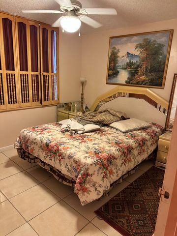 4850 NW 29th Court 132, Lauderdale Lakes, FL 33313