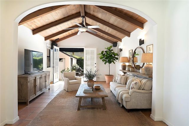 336 W Linden Avenue, Burbank, CA 91506