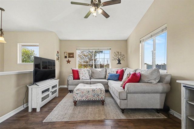 7864 County Farm Road, Greenville, MI 48838