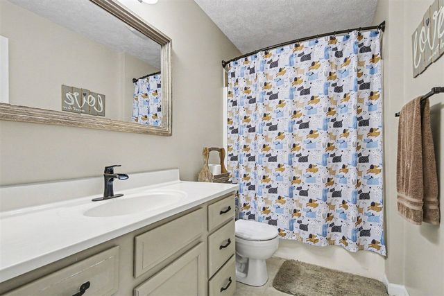 7864 County Farm Road, Greenville, MI 48838